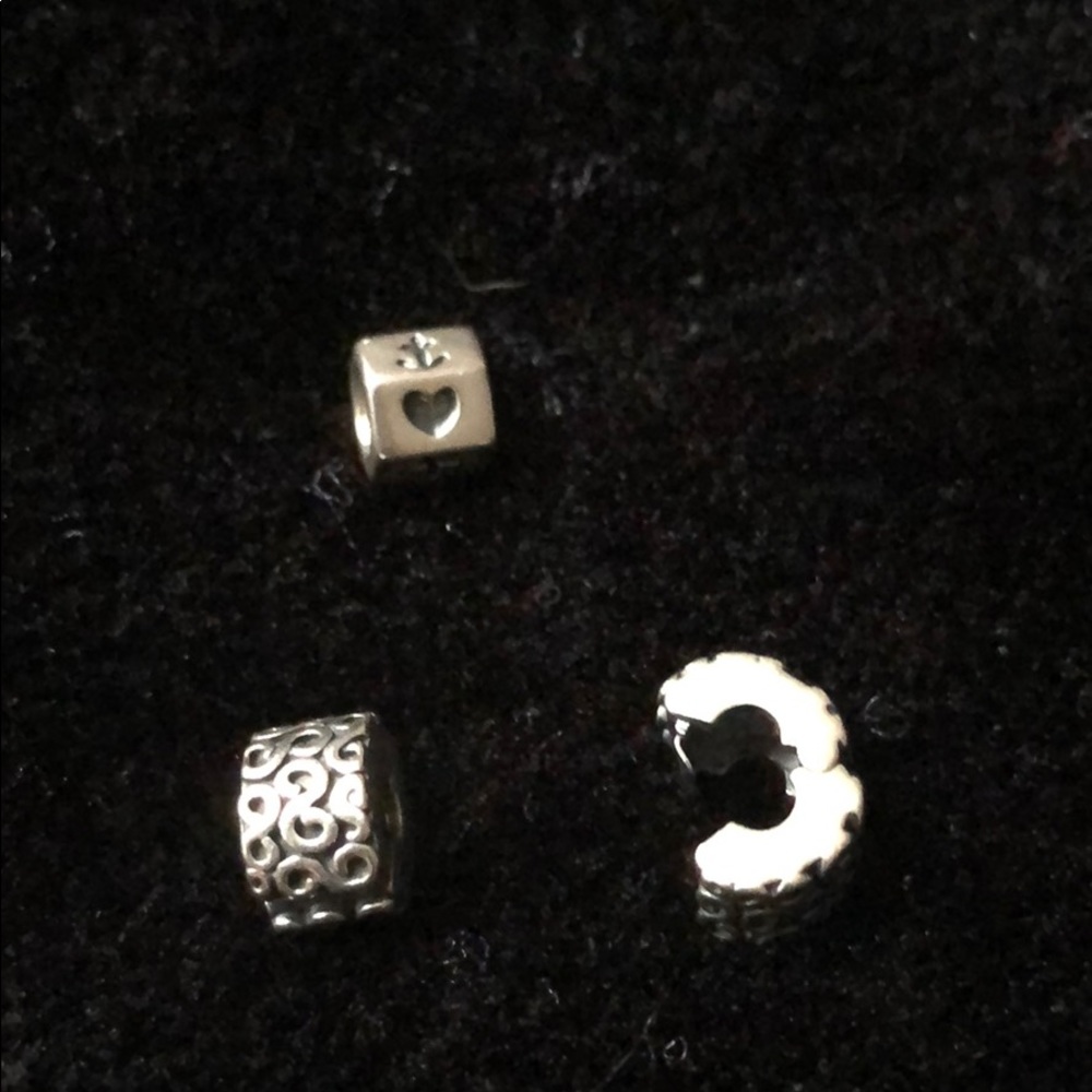Pandora charm and stopper set